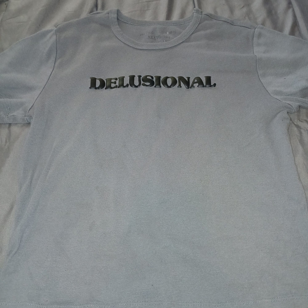 Mudd Edition Grey "DELUSIONAL" Graphic Short Tee Shirt XL 16-18 Y2K Streetwear - Picture 8 of 9